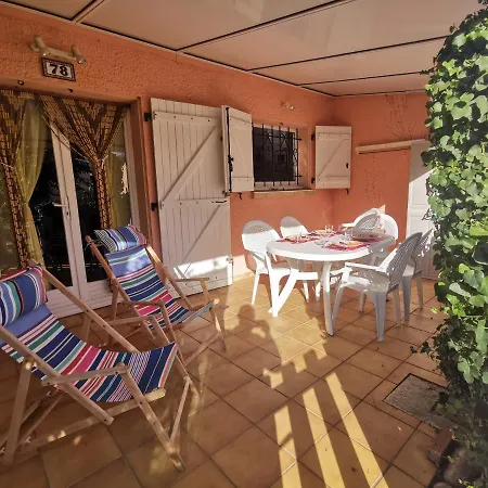 Les Lavandines: Charming Beachside Vacation Home with Terrace Argeles-sur-Mer Exterior photo